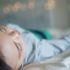 كيفية تدريب الطفل الصغير على النوم بمفرده؟